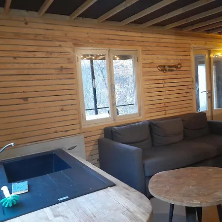 Chalet Le *