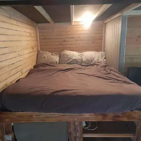 Chalet Le *