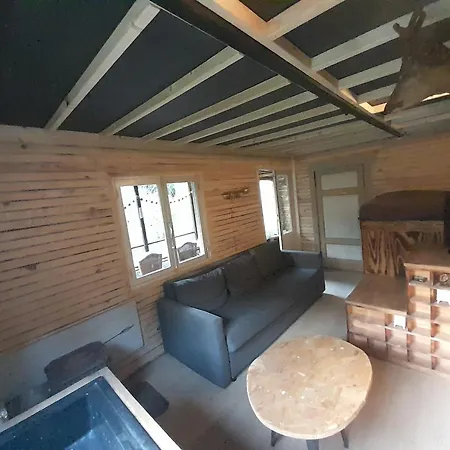 Chalet Le *